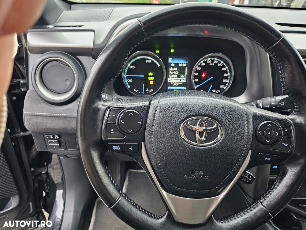 TOYOTA RAV4 2017 — imagine 17