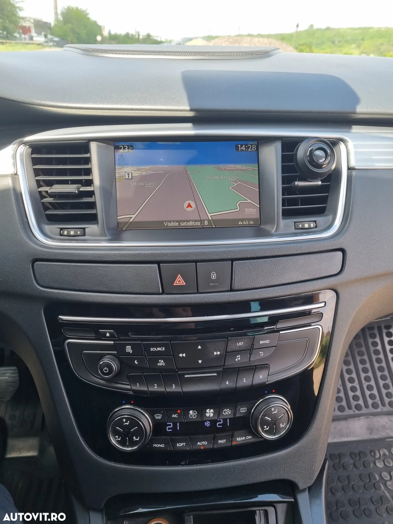 Peugeot 508 RXH 2.0 HDi FAP BMP Hybrid4 - 10