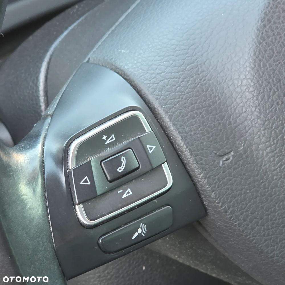 Volkswagen Golf Plus - 22