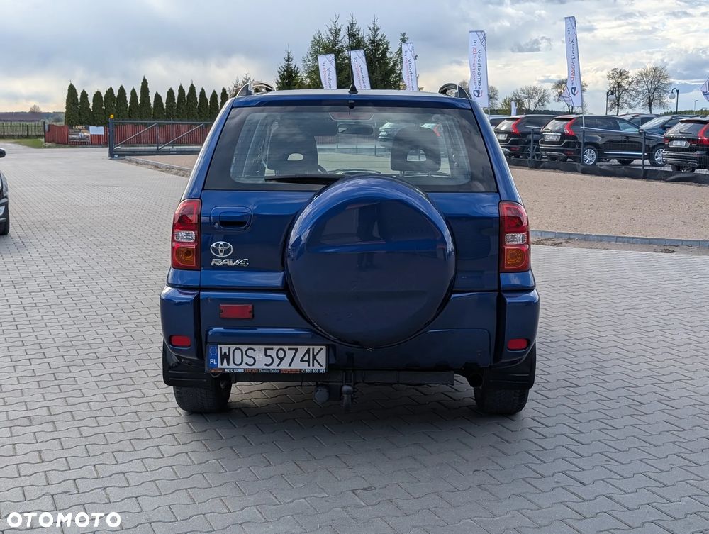 Toyota RAV4 4x2 - 12