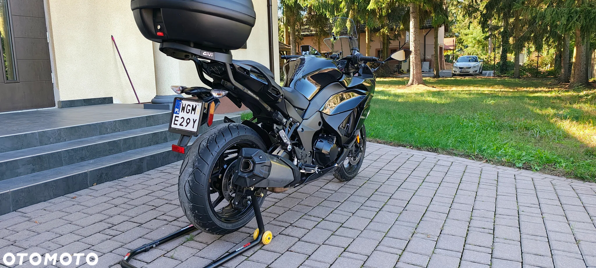 Kawasaki Ninja 1000 SX - 3