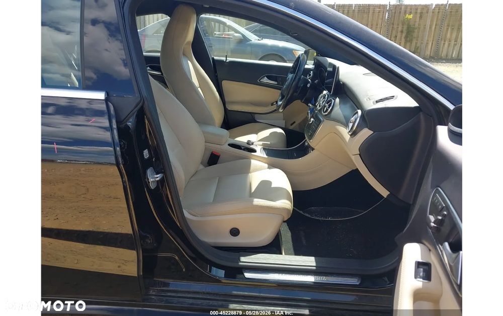 Mercedes-Benz CLA - 5