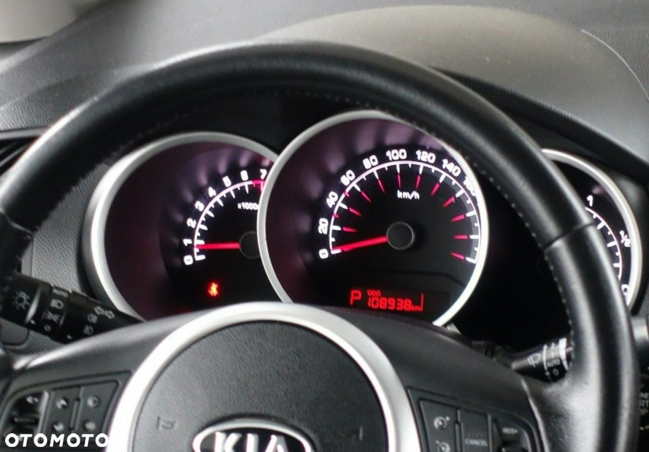Kia Venga - 22