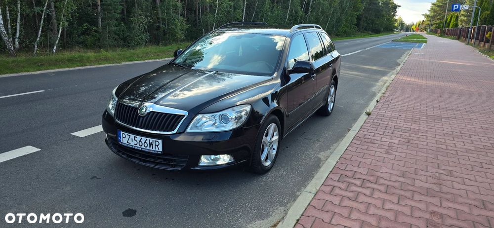 Skoda Octavia 2.0 TDI DPF DSG FAMILY - 1