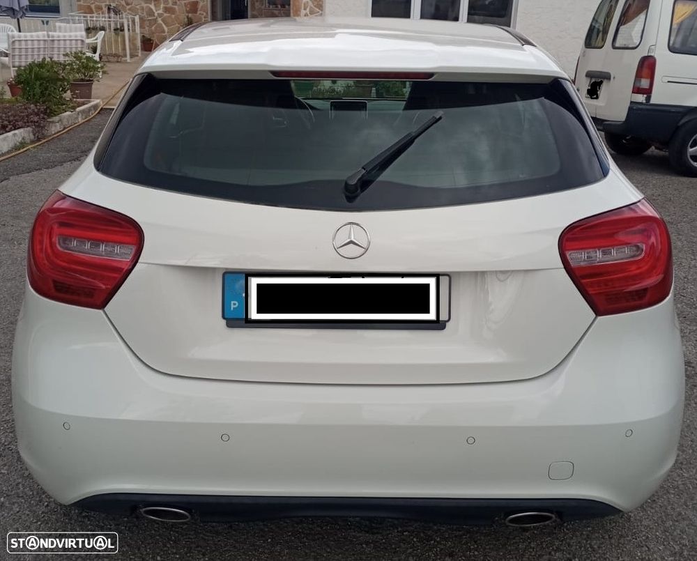 Mercedes-Benz A 180 CDI (BlueEFFICIENCY) Urban - 2