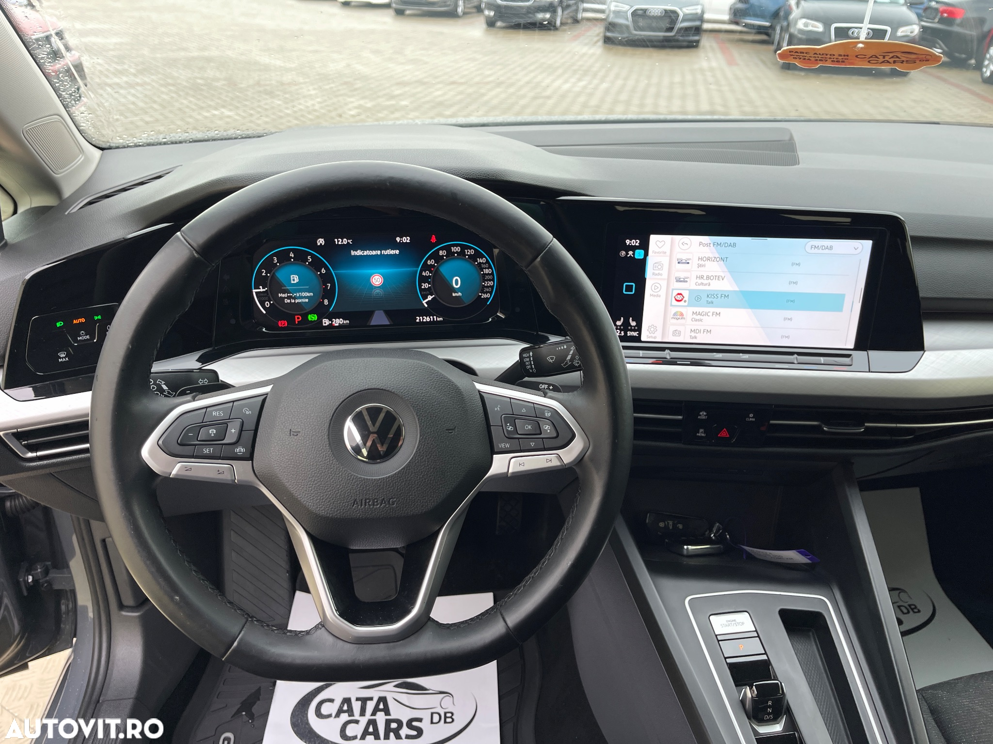 Volkswagen Golf 1.5 eTSI ACT DSG MHEV Life - 37