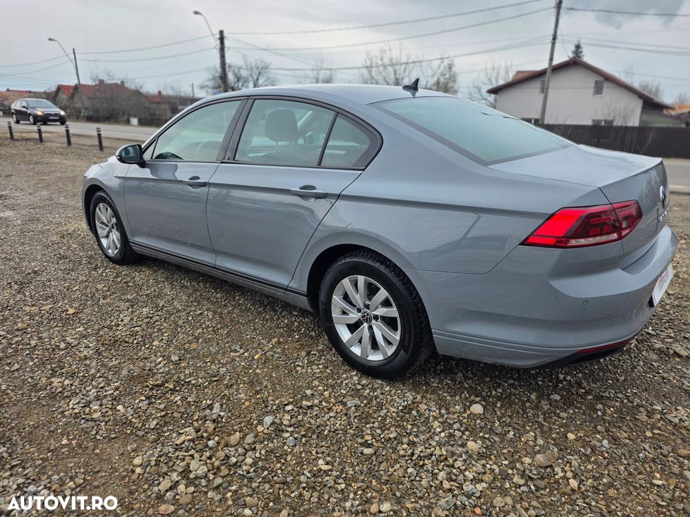 Volkswagen Passat 2.0 TDI DSG Comfortline - 18