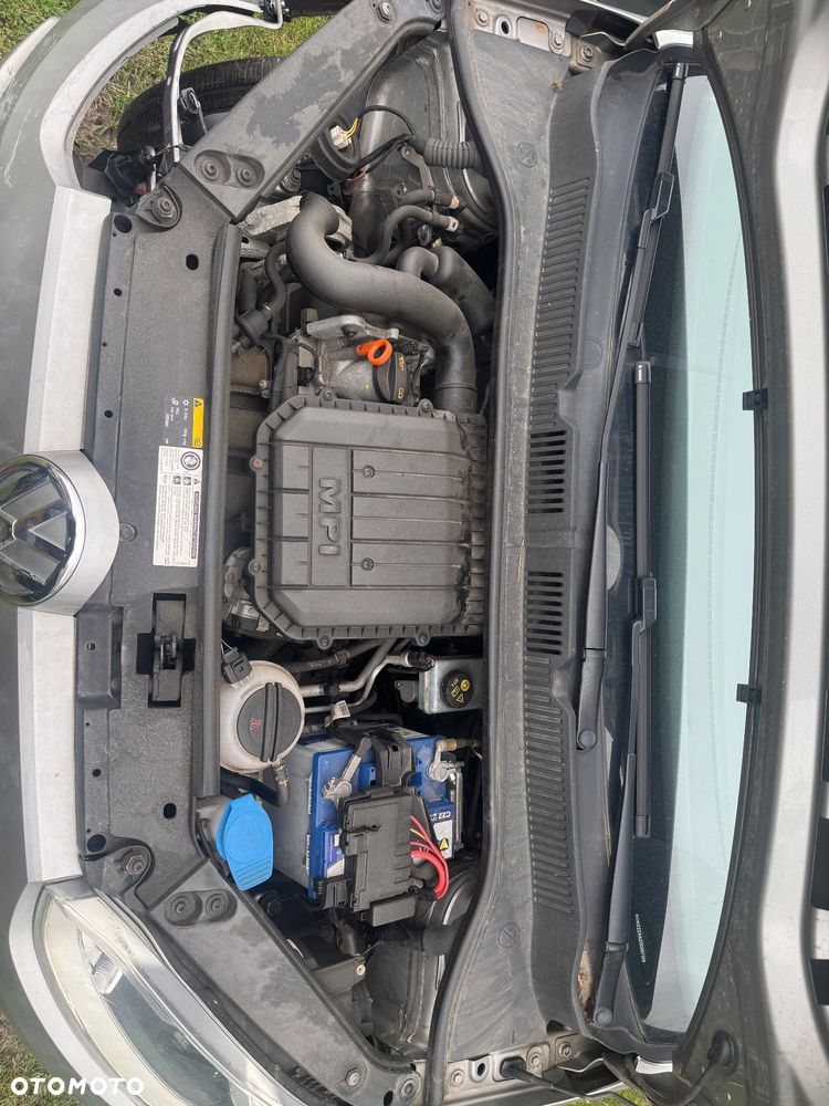 Volkswagen up! Active - 23