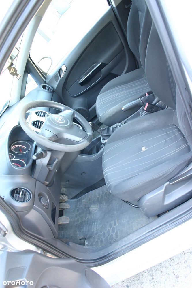 Opel Corsa - 8