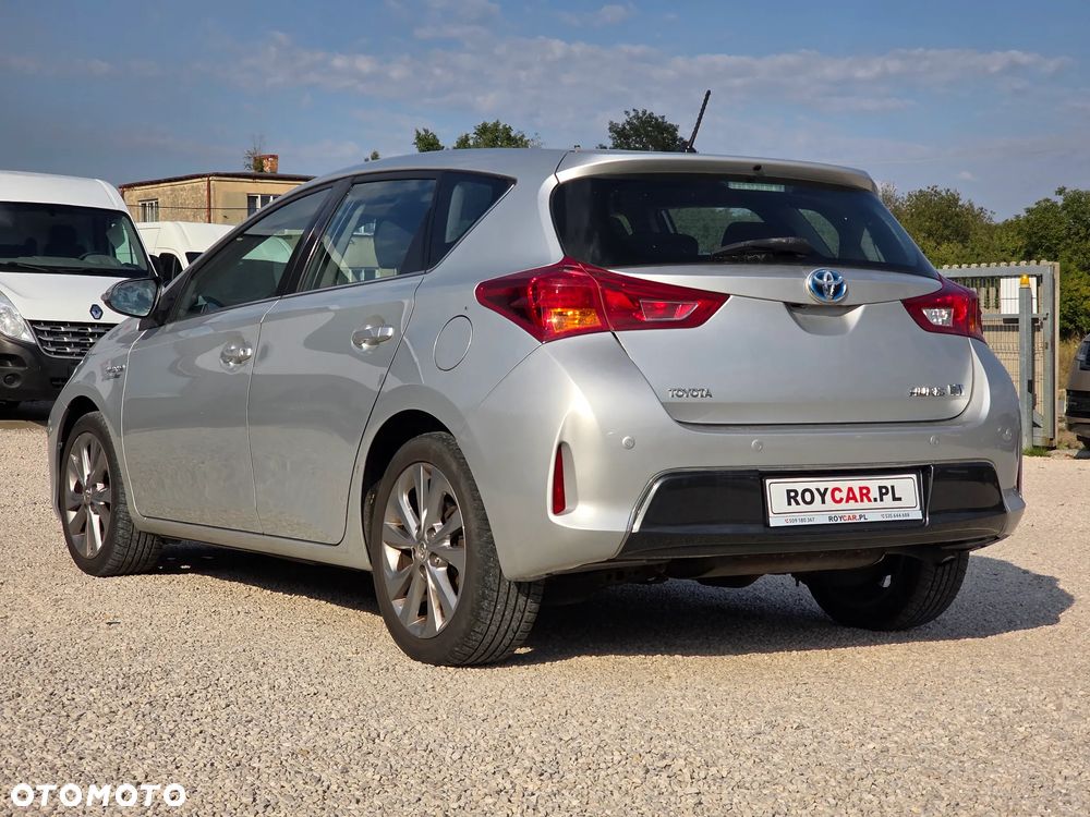 Toyota Auris - 11