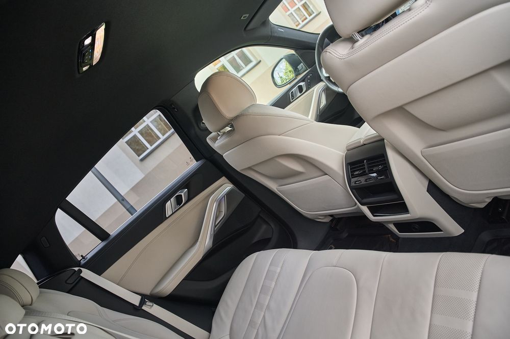 BMW X6 xDrive30d mHEV - 28