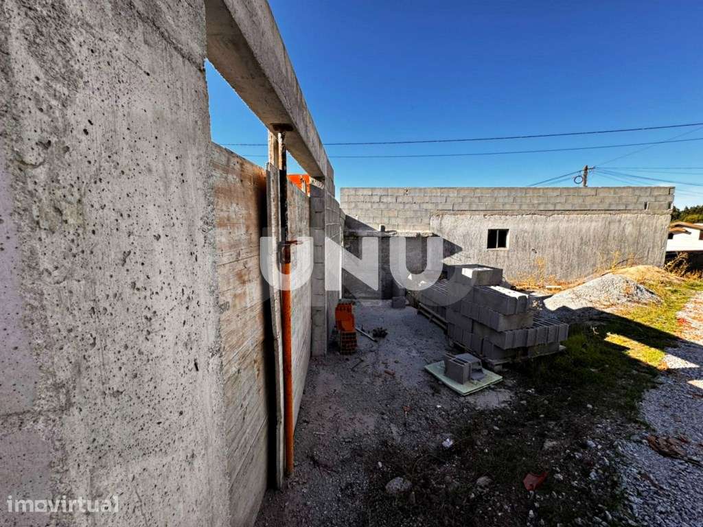 Moradia Isolada T3 - Para Reconstrução - Grande imagem: 4/12