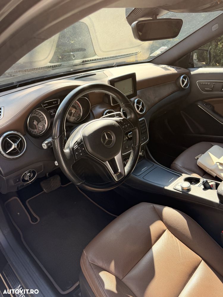 Mercedes-Benz GLA 200 d 7G-DCT - 6