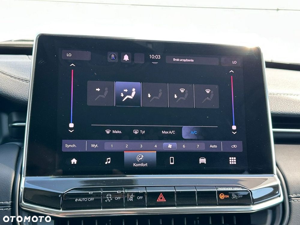 Jeep Compass - 31