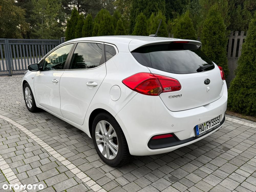Kia Ceed 1.6 GDI Dream Team Edition - 7