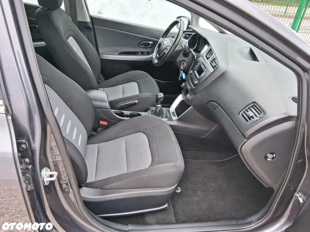 Kia Ceed 1.6 GDI Fifa World Cup Edition - 14