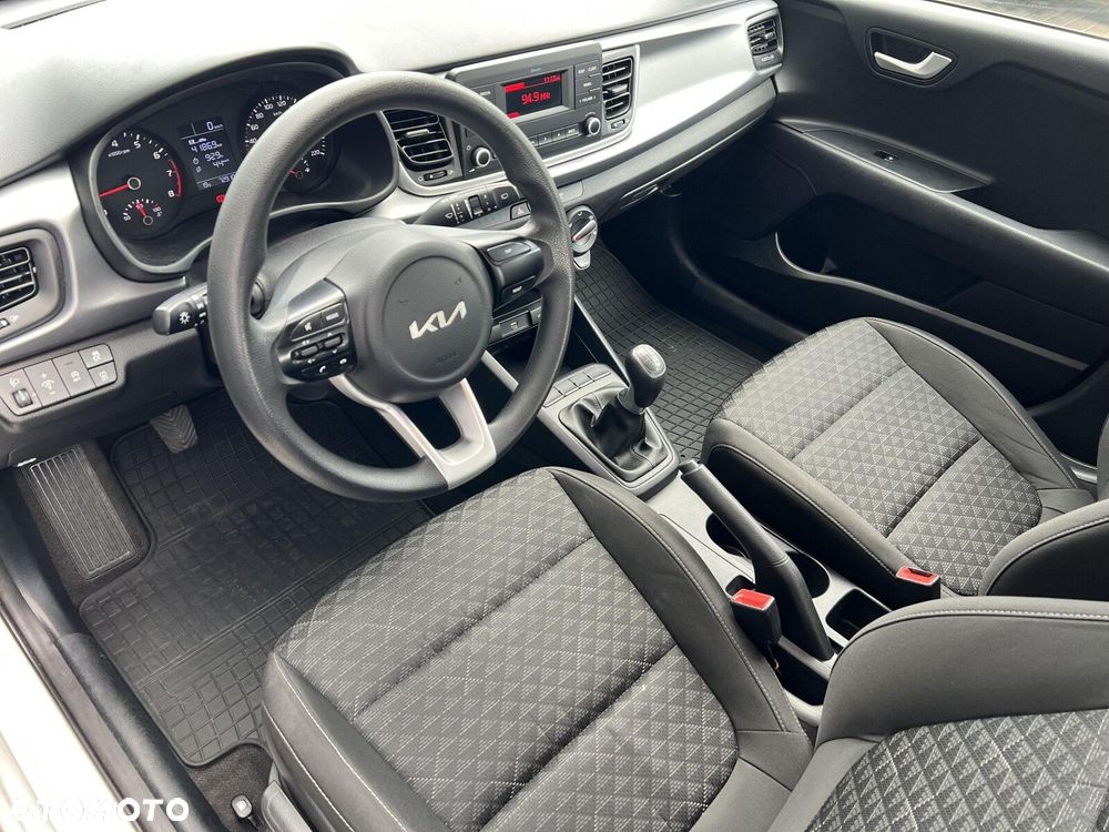 Kia Rio - 9