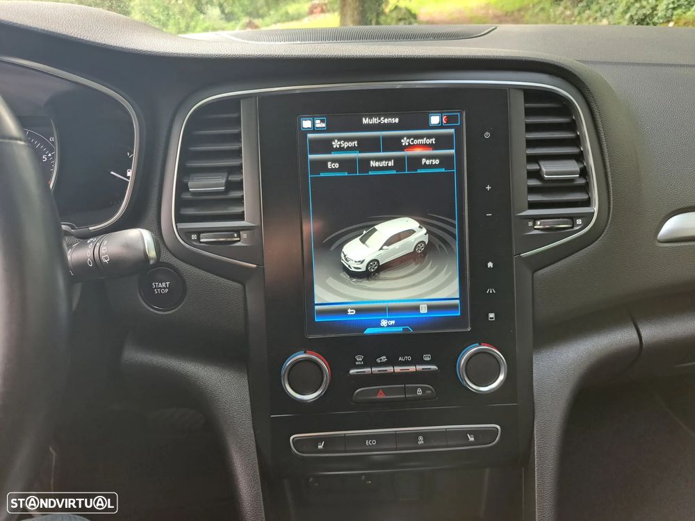Renault Mégane TCe 140 GPF EDC INTENS - 32