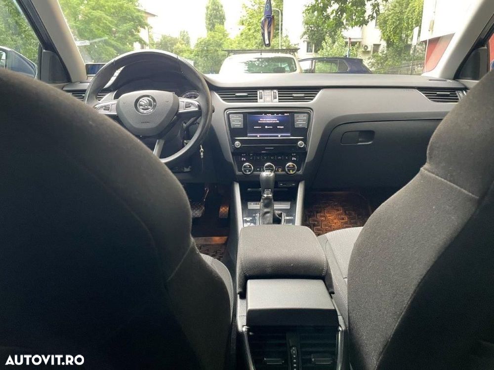Skoda Octavia 1.6 TDI DSG Style - 14