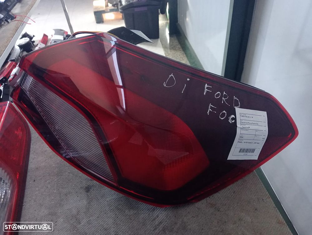Farolim direito painel Ford Focus IV 18 - / NX7B13404CA danificado - 1