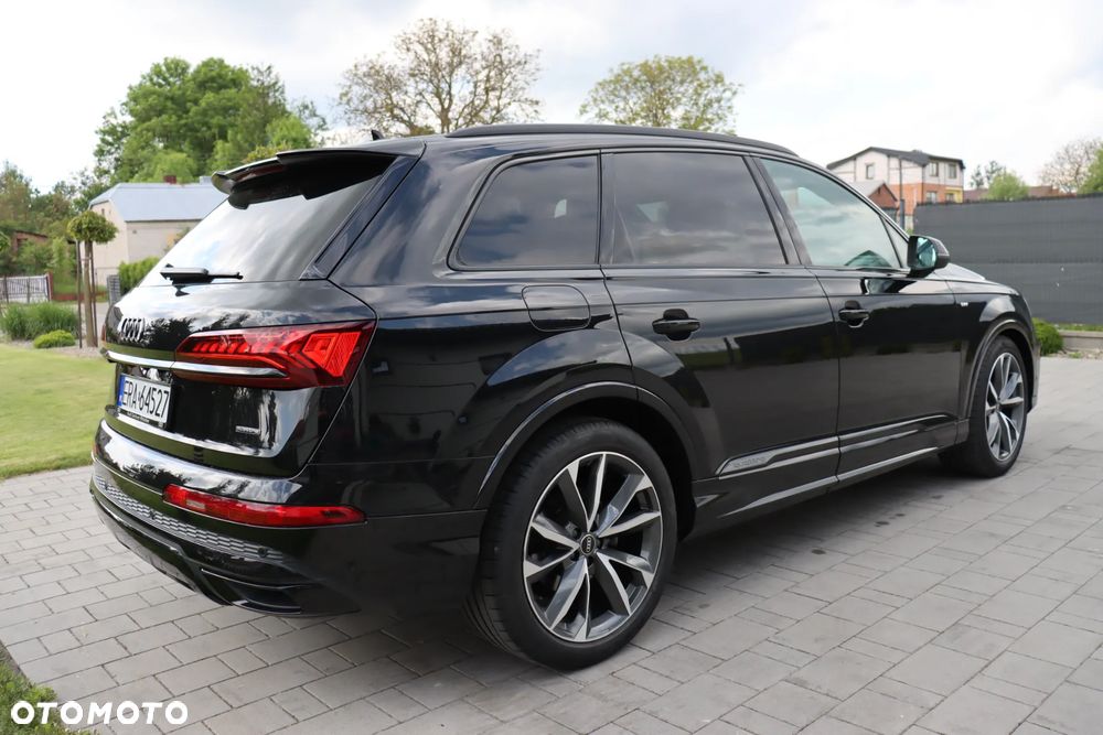 Audi Q7 - 7