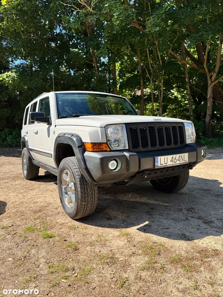 Jeep Commander 5.7 V8 Limited - 8