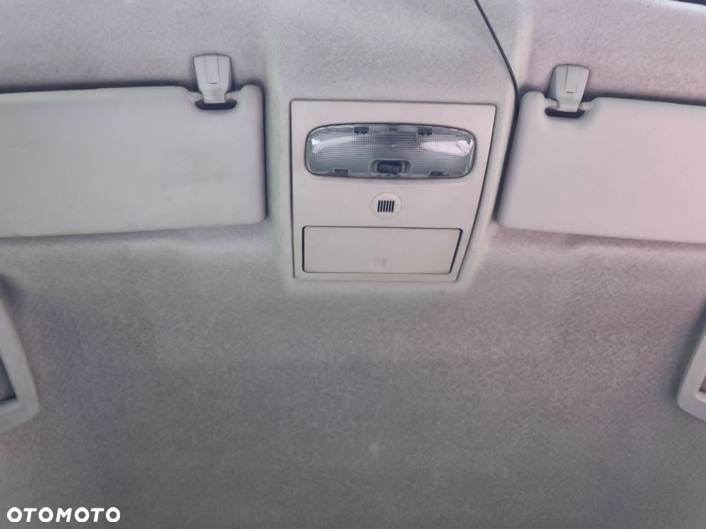 Ford Mondeo 2.0 TDCI Ambiente - 14