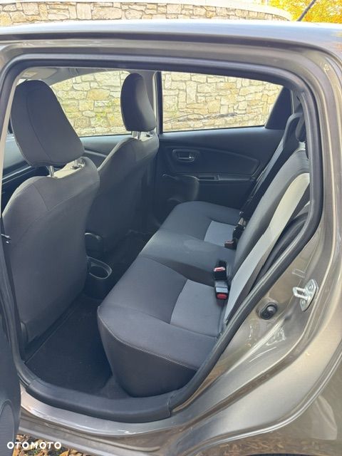 Toyota Yaris - 8