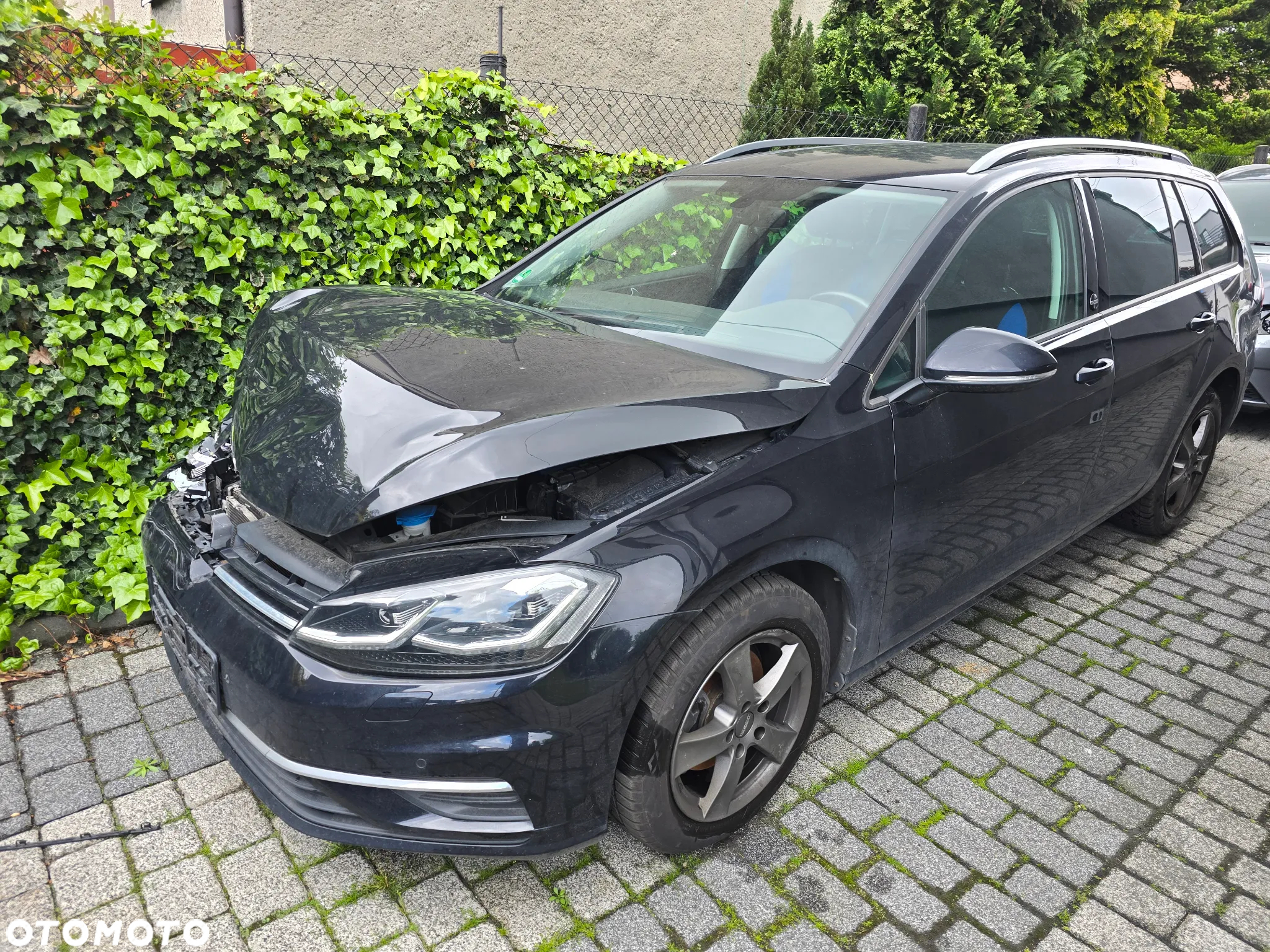 Volkswagen Golf 2.0 TDI DSG Sound - 2