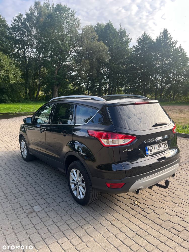 Ford Kuga 2.0 TDCi 2x4 Titanium - 4