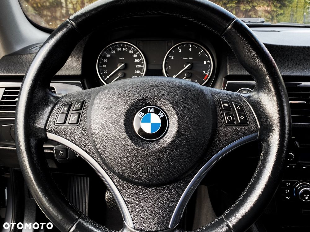 BMW Seria 3 - 21