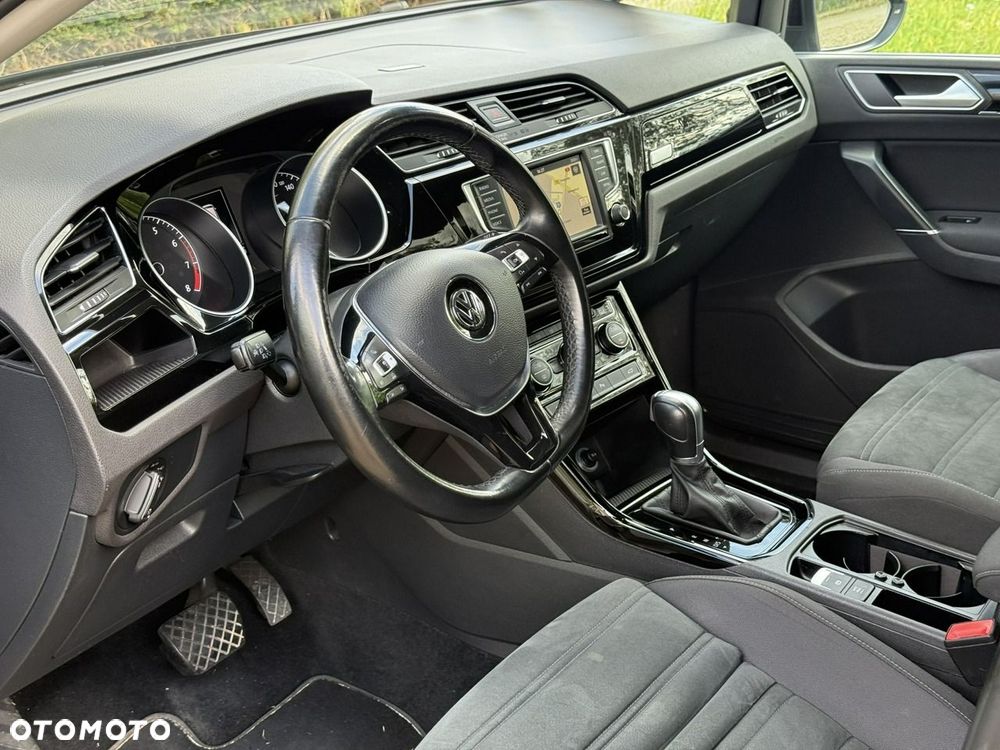 Volkswagen Touran 1.8 TSI BMT Highline DSG - 17
