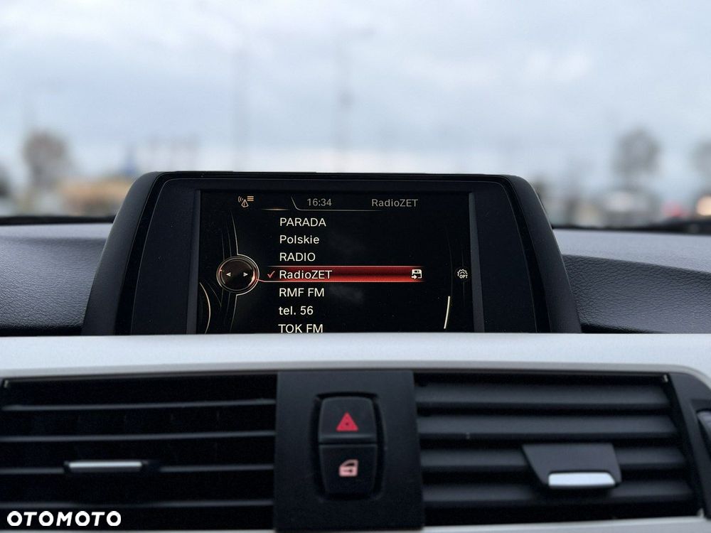 BMW Seria 3 316i - 27