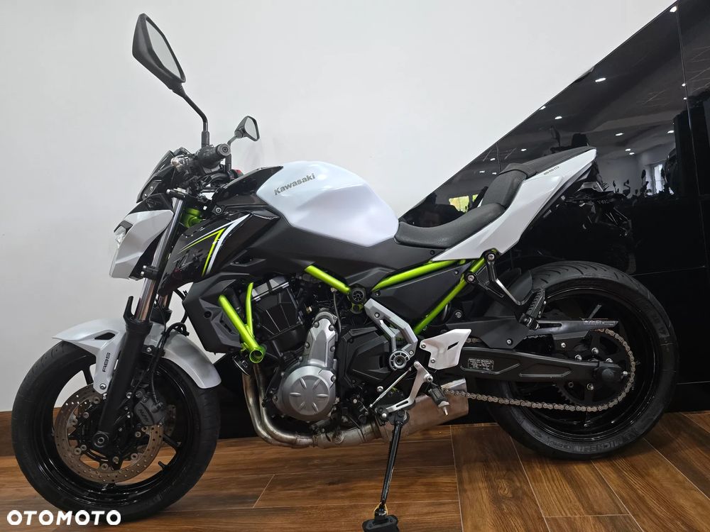 Kawasaki Z 650 - 6