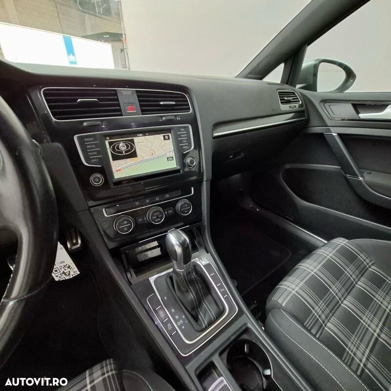 VOLKSWAGEN Golf 2015 — imagine 16