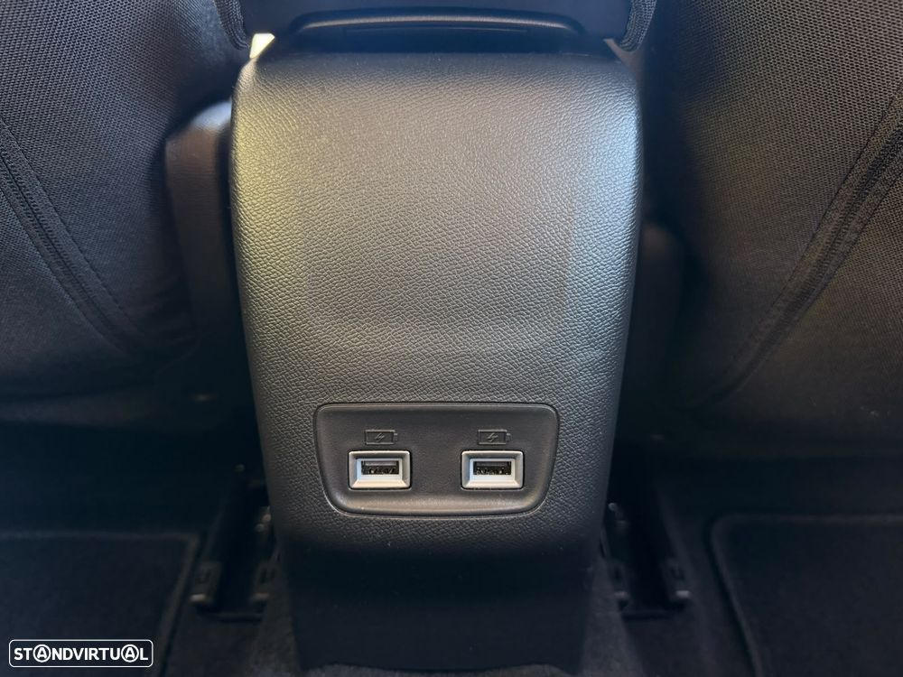 Peugeot e-208 Active Pack - 27