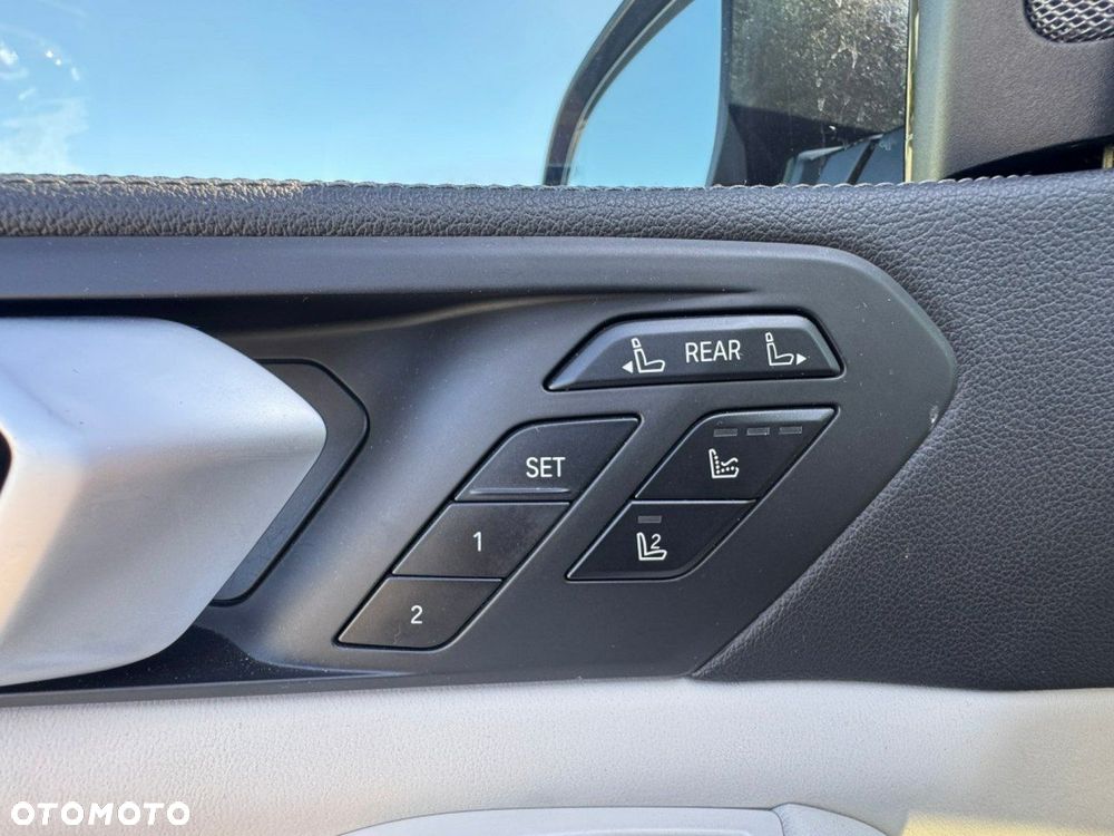 BMW X7 - 18