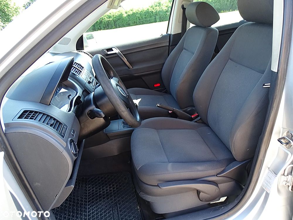 Volkswagen Polo 1.4 16V Comfortline - 5