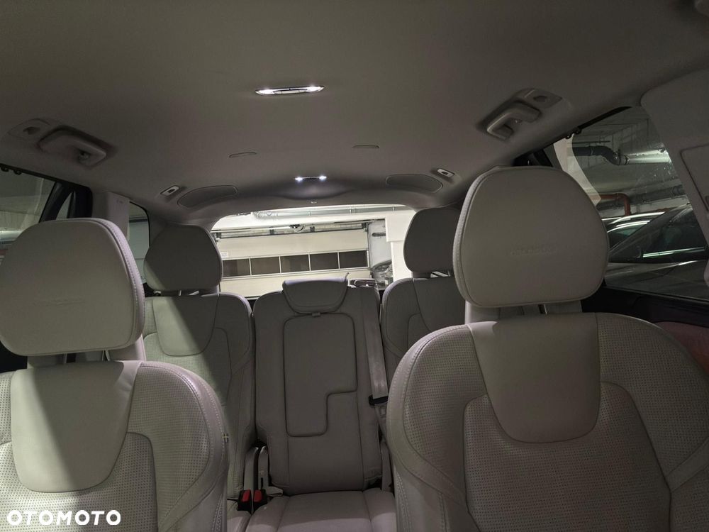 Volvo XC 90 - 15