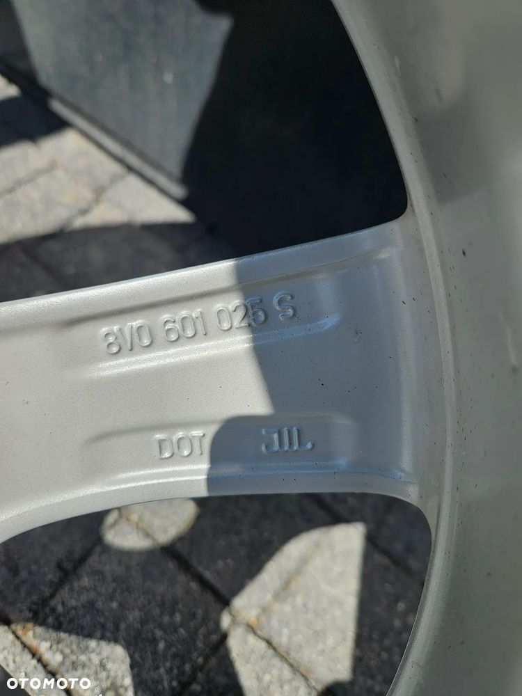 Felgi Aluminiowe Audi A3 S3 8V 5x112 ET43 7.5Jx17 - 8