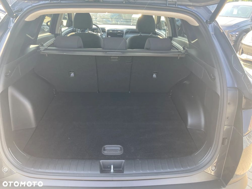 Hyundai Tucson 1.6 T-GDi HEV Executive 2WD - 24