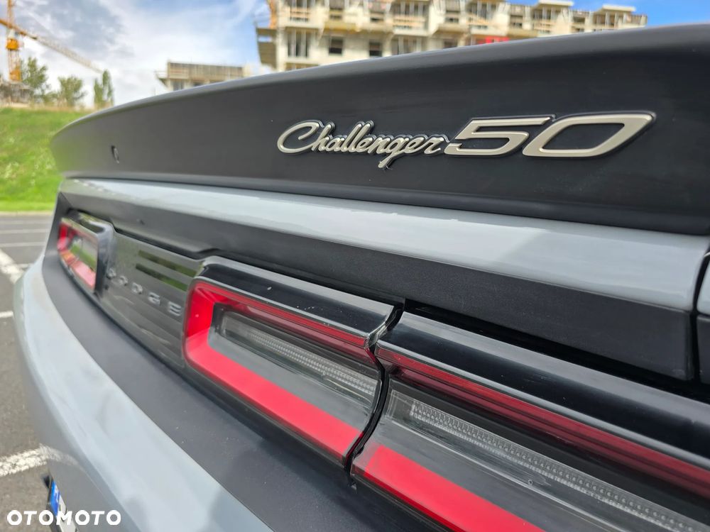 Dodge Challenger - 26