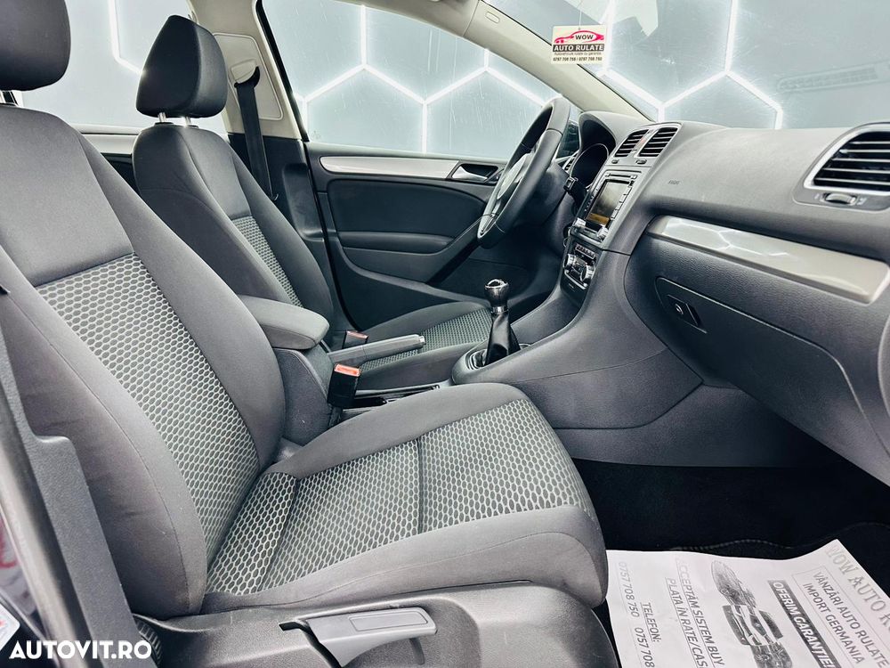 Volkswagen Golf 1.6 TDI DPF BlueMotion - 16