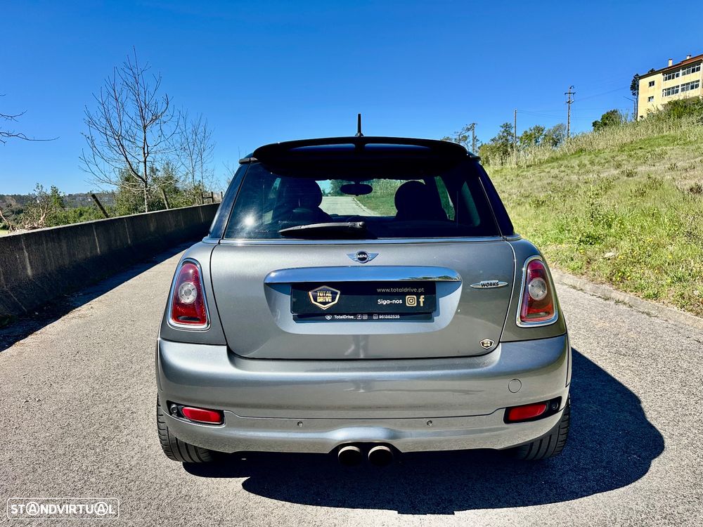 MINI 3 Portas John Cooper Works - 11