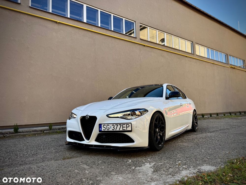 Alfa Romeo Giulia - 2