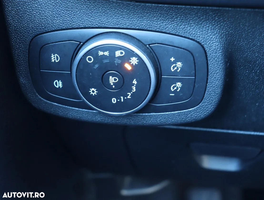 Ford Fiesta - 11