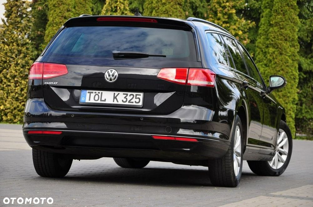 Volkswagen Passat Variant 2.0 TDI BMT Highline - 17
