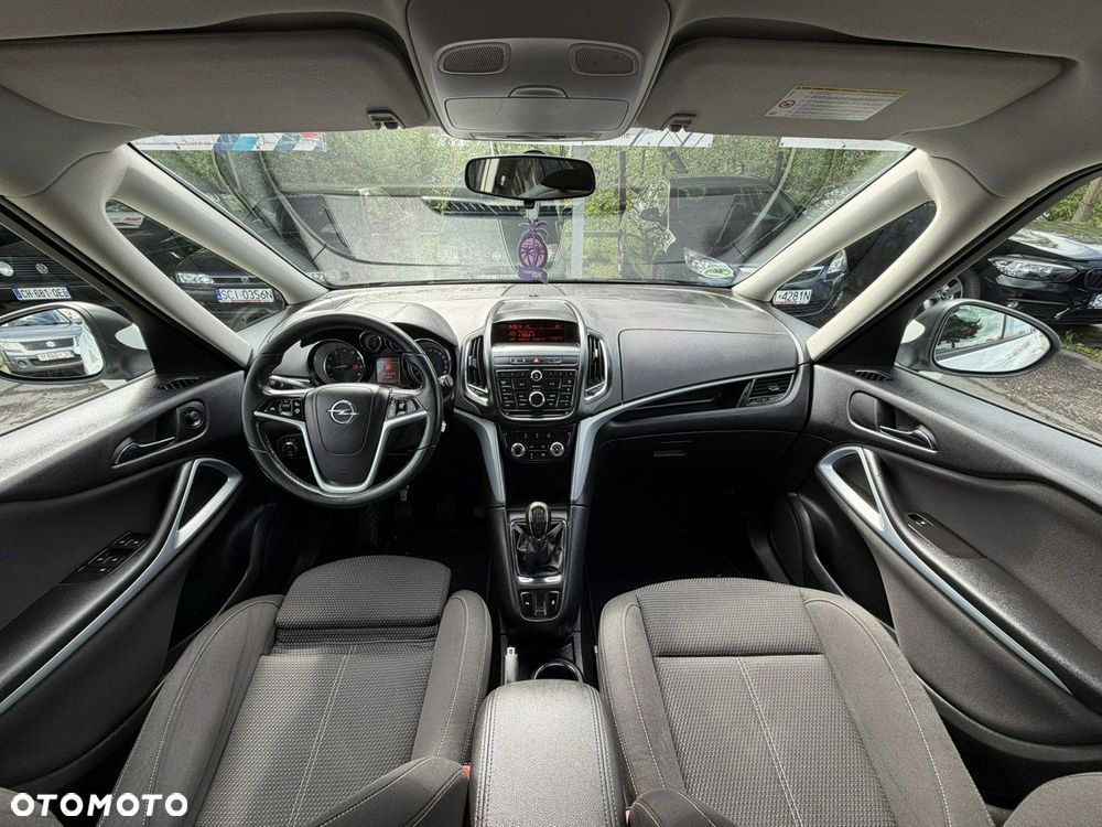 Opel Zafira - 14