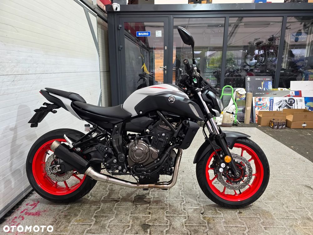 Yamaha MT - 19