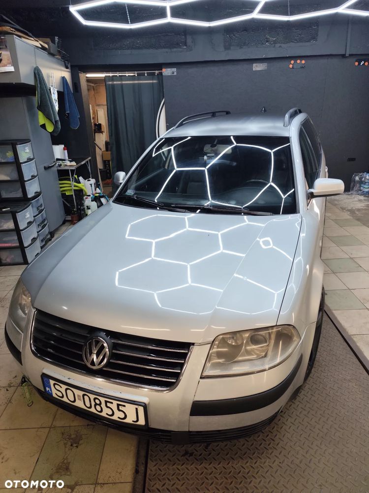 Volkswagen Passat - 2